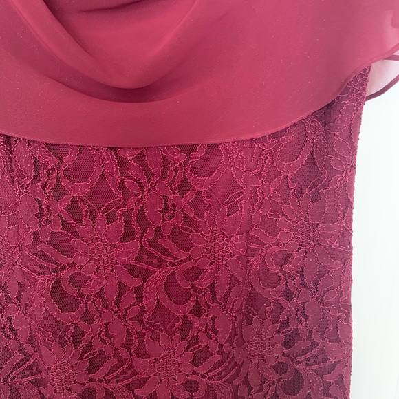 Jessica Howard | Lace Formal Dress - Picture 2 of 5